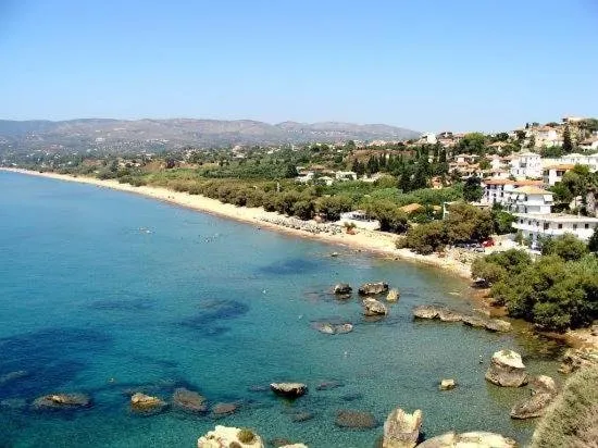 FOTIS HOUSE - Image 1