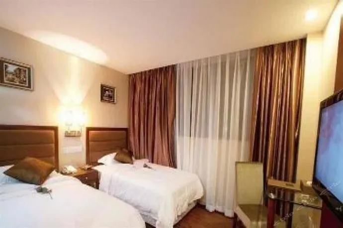Bravo Business Hotel - Image 1