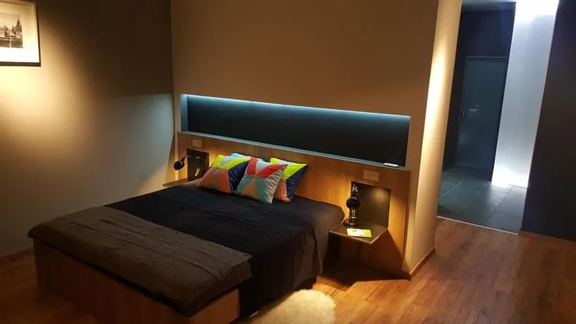 Luxury City Loft - Image 1