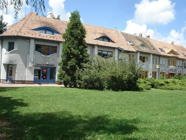 Aqua&Luna Apartman - Image 1