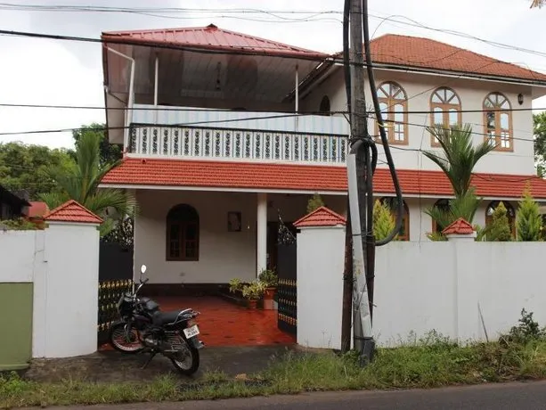 Brown Residency - Image 1