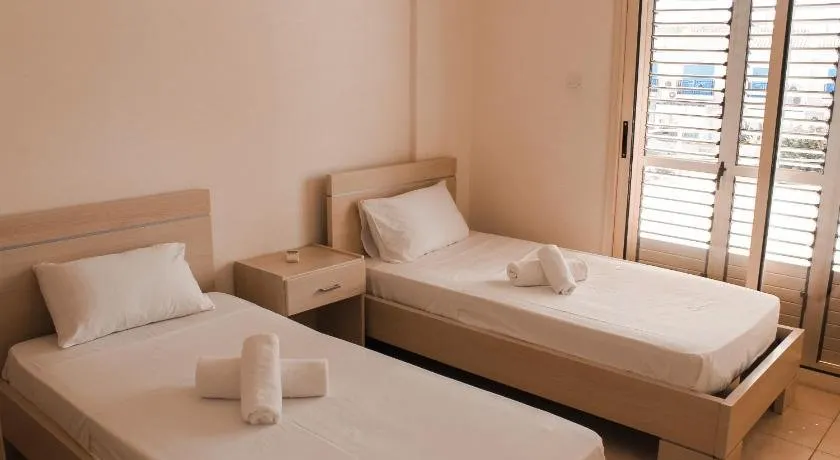 Sirina bay sea view apartment - Image 1
