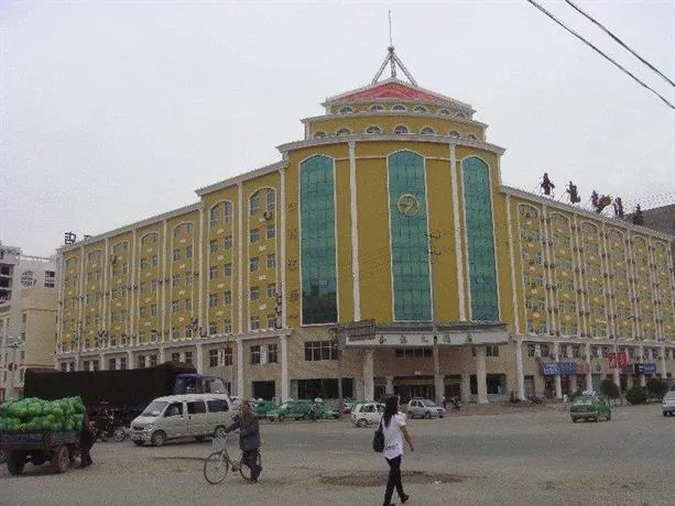 JINLONG HOTEL - Image 1