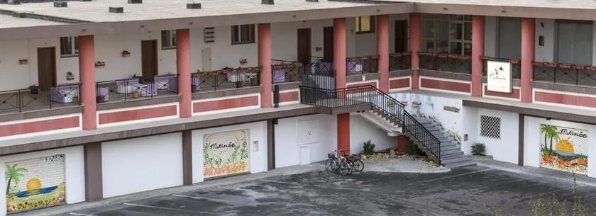 B&B Matinèe - Image 1