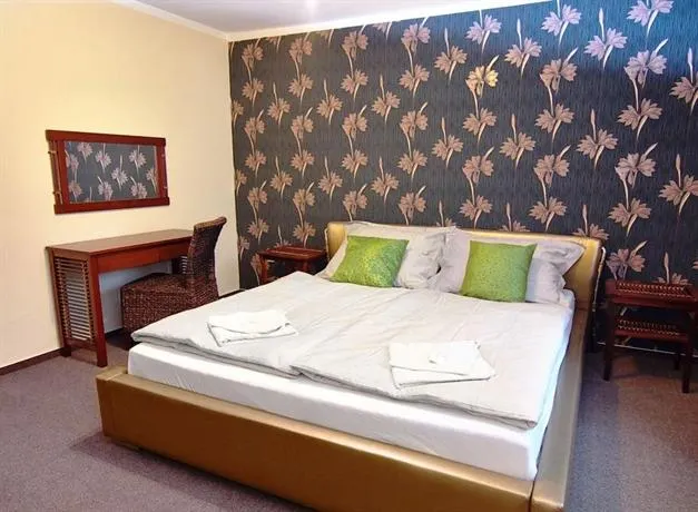 Hotel Relax - Image 1
