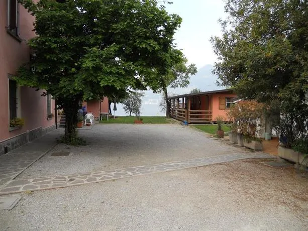 Bed And Breakfast La Casa Sul Lago - Image 1