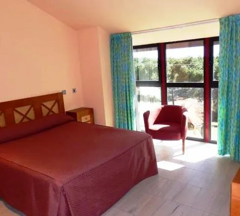Aparthotel Feijoo - Image 1
