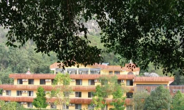Guilin Lipu Fengyu Yanshan Resort - Image 1