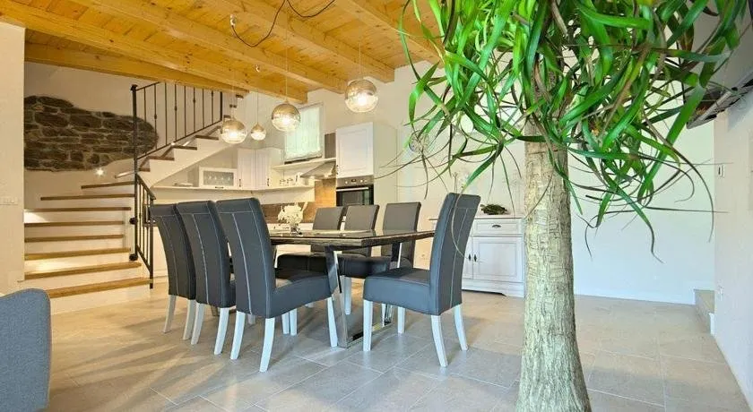 Panorama Residence - Image 1