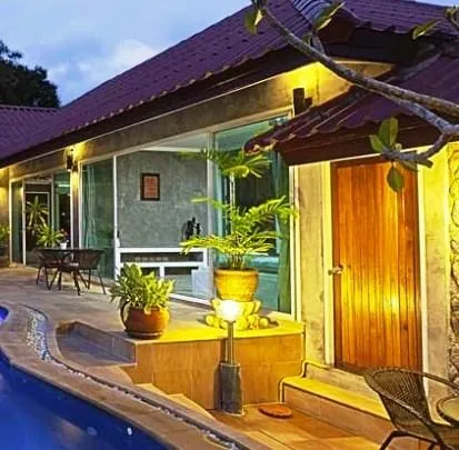 Sunshine Villa and Guest House - Image 1
