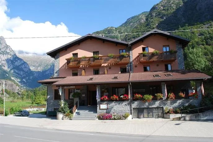 Hotel Ristorante Miramonti - Image 1