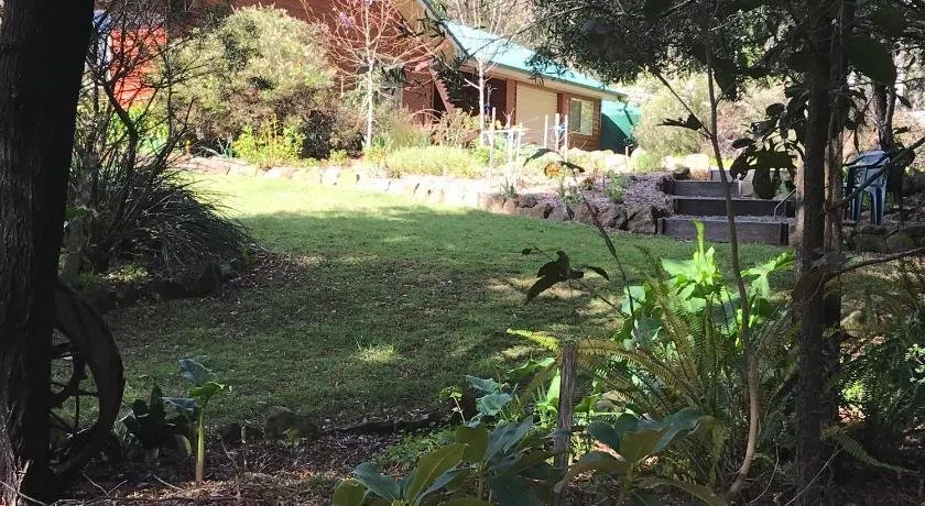 Acacia Hills Retreat - Image 1