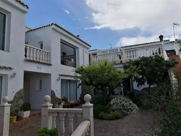 Pension Isla - Couples Only - Image 1