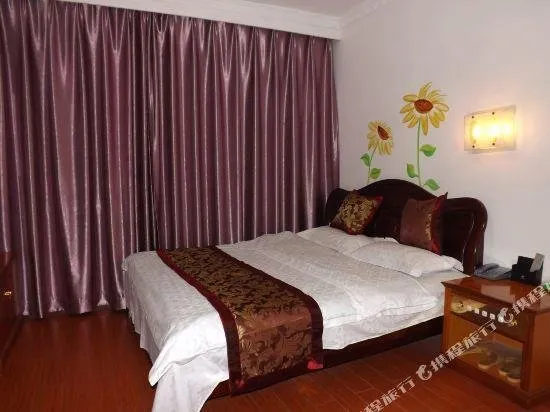 Shuishang Renjian Hotel - Image 1