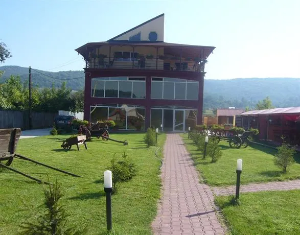 Pensiunea Mara - Image 1