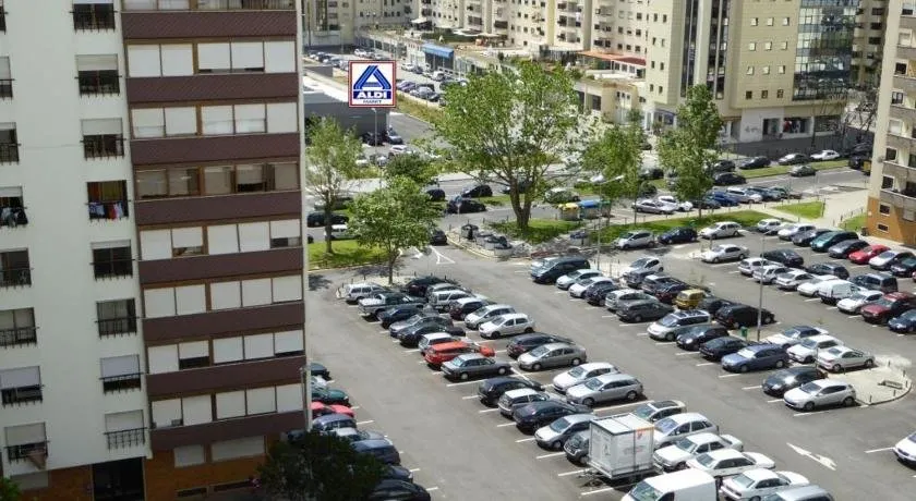 Adelaide Apartments - Loures - Image 1