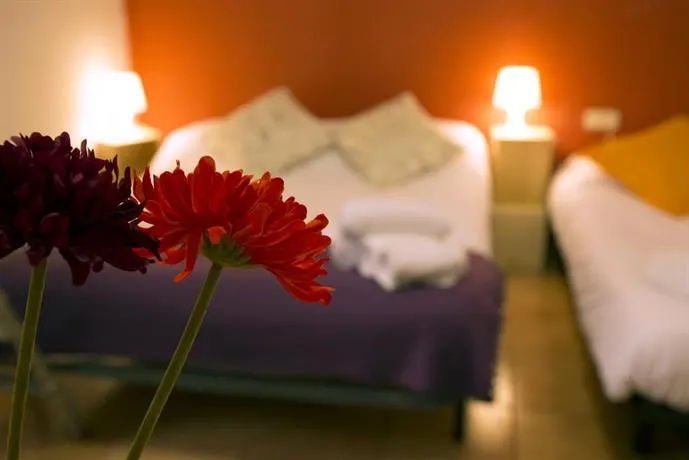 Coffee and Sugar Hostel - Image 1