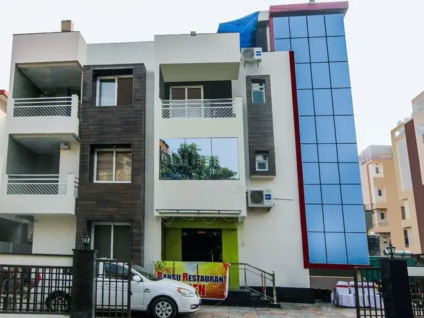 Collection O 17304 Ransu Residency - Image 1