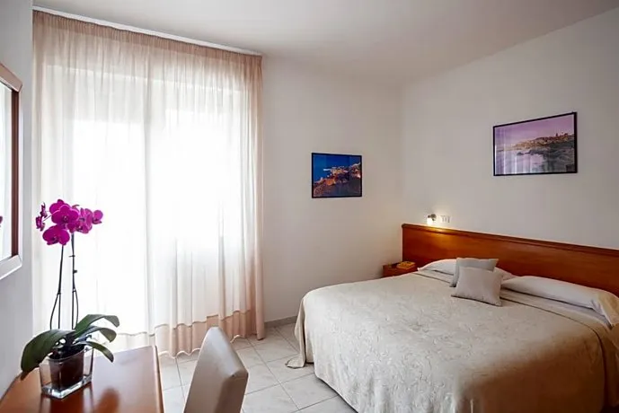 Hotel Viola - Image 1