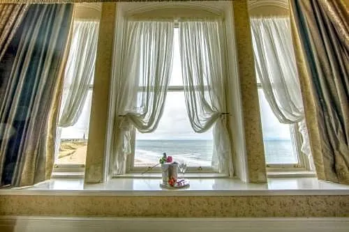 Grand Hotel - Image 1
