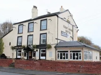 The Glazebury bar and restaurant with accommodation - Image 1