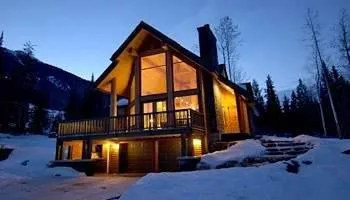 Canadian Mountain Lodging at Kicking Horse Mountain Resort - Image 1