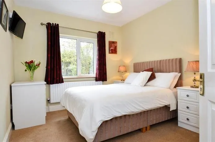 Salthill B&B - Image 1