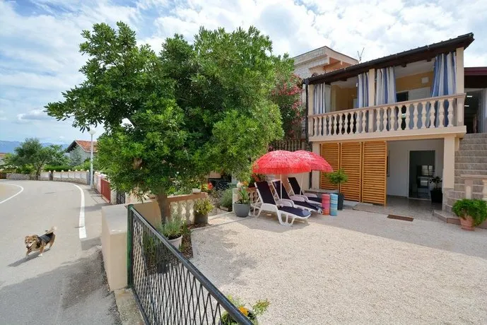 Villa mama Mica - Image 1