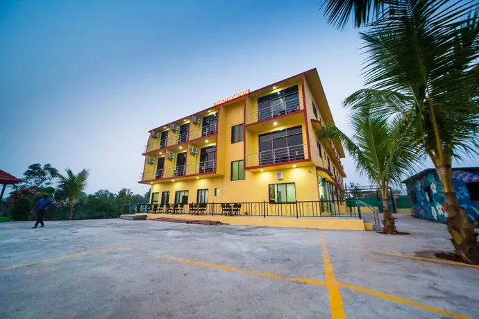 OYO 36224 Aloha Inn Alibag Resort - Image 1