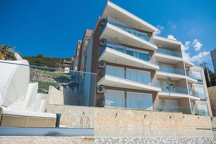 Apartment Victoria - Image 1