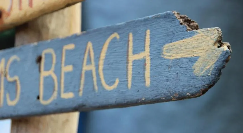 4 Degrees West Cottage, Garden & Parking, 5 mins to Beach, near Fowey and Eden Project - Image 1