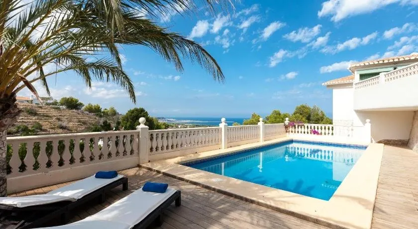 Agréable maison de vacances conviviale et familiale avec jardin, barbecue et piscine - Image 1
