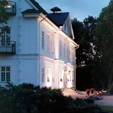 Yxtaholms Slott - Image 1
