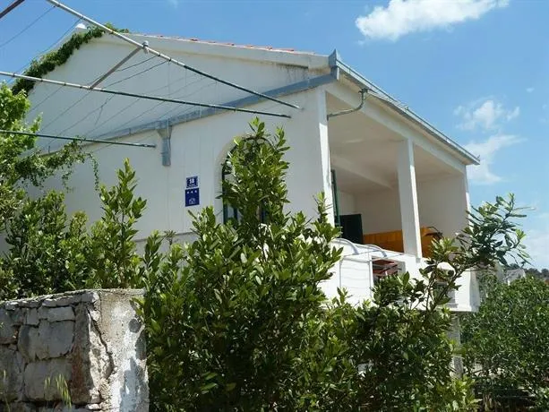 Holiday Home Batistic - Image 1