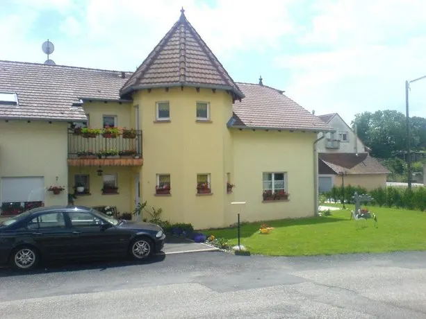 Chez Joséphine - Image 1