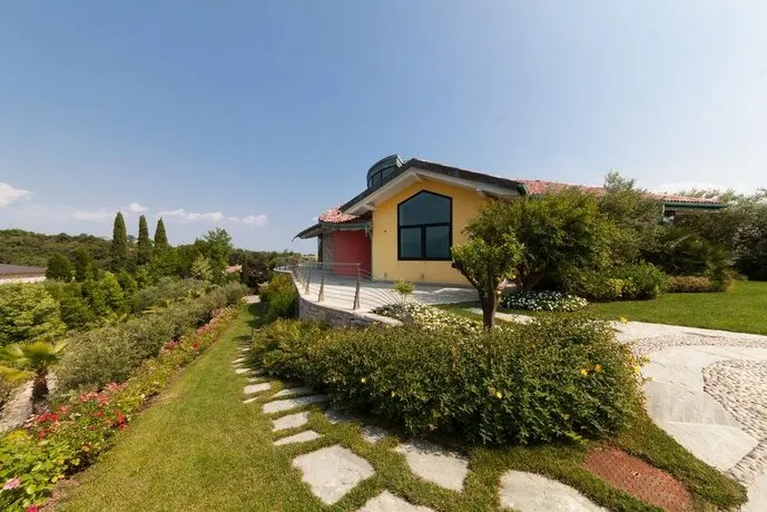 Villa Benedita - Image 1