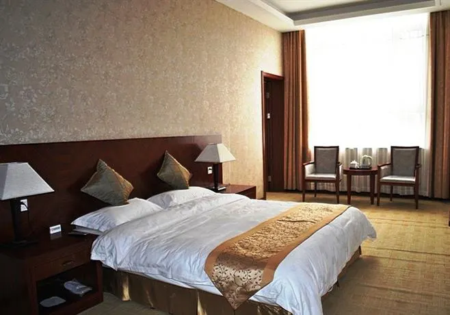 Yunpan Ruizhou Hotel (Yungang Road) - Image 1