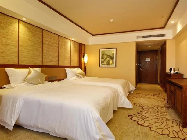 Xi'an Ease Hotel - Image 1