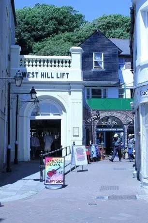 Stunning 2 bed with Sea View in Hastings Old Town - Image 1