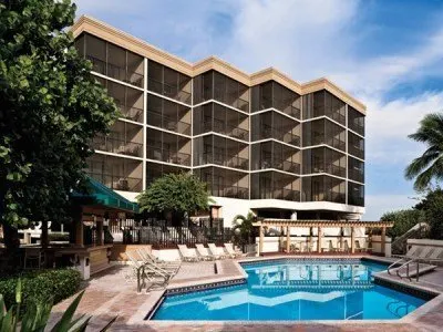 Plantation Beach Club - Image 1