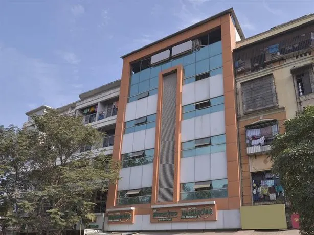 Hotel Mansarovar By OYO Rooms - Image 1
