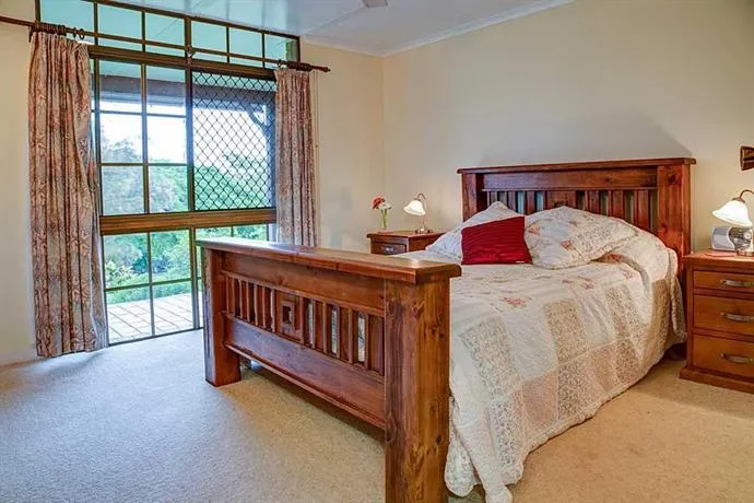 Eacham Escapes - Image 1