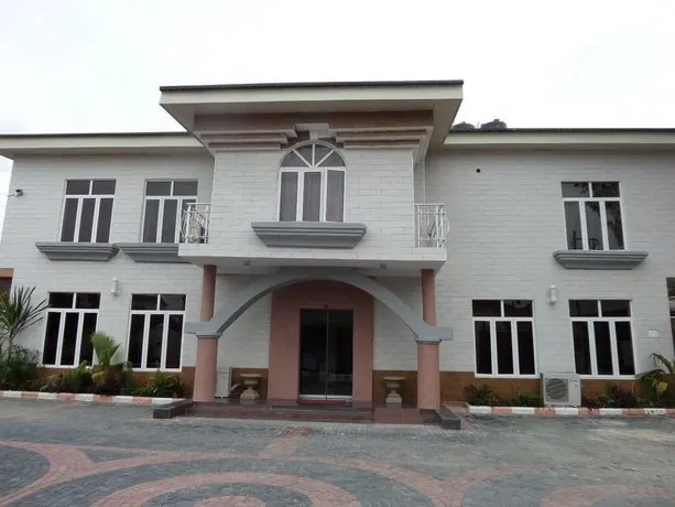 Limeridge Hotel - Image 1