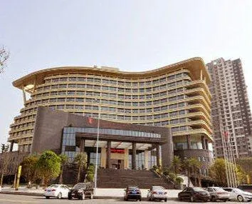 Ramada Plaza Chongqing North - Image 1