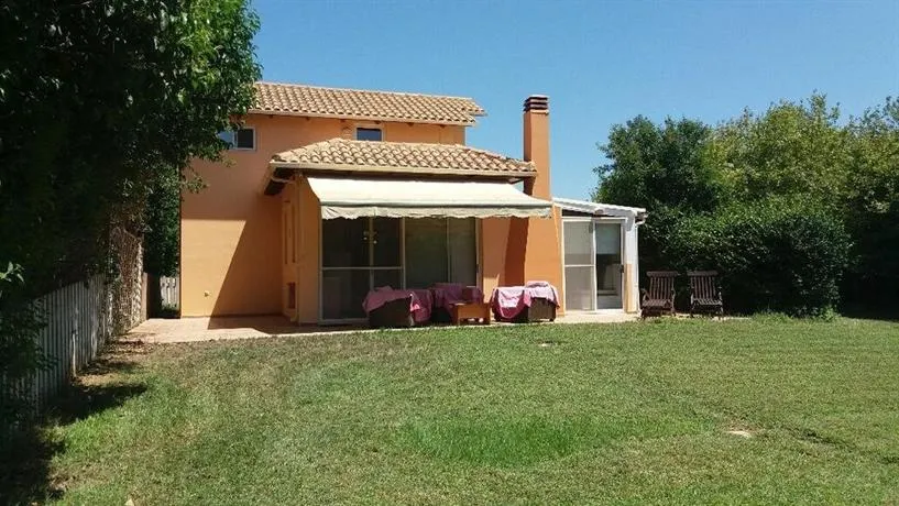 Politeia Houses - Image 1