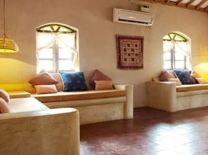 Field View Villa - Image 1