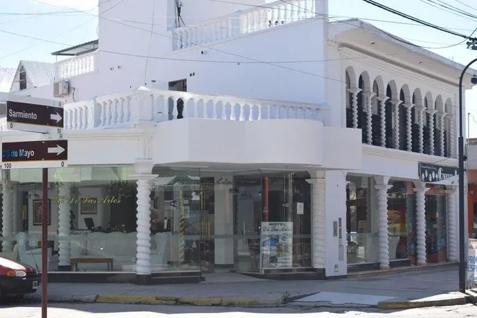 Hotel De Las Artes - Image 1