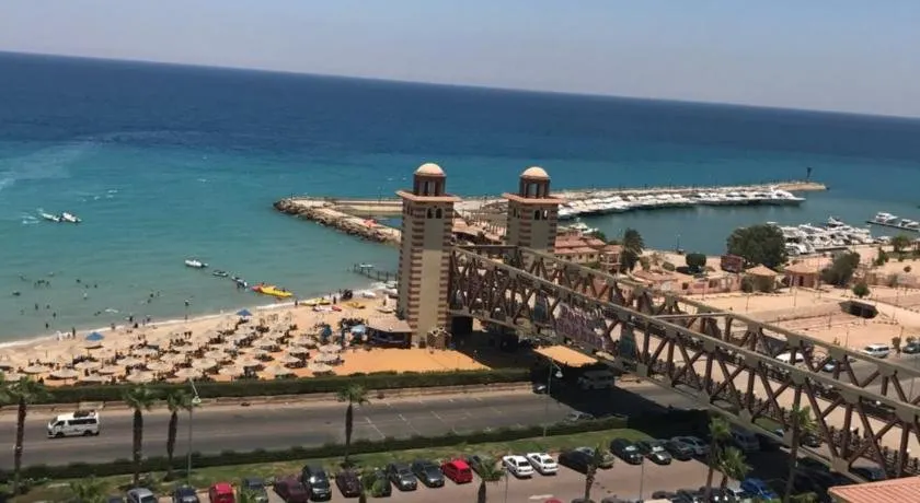 Chalets in Porto Sokhna - Pyramids - Families Only - Image 1