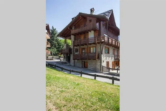 Chalet di Charme a Courmayeur - Image 1