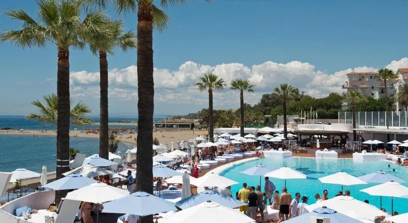 Puerto Banus Plaza views - RDR121 - Image 1